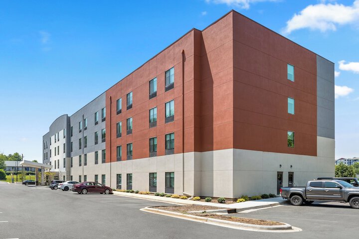 Holiday Inn Express Asheville Woodfin by IHG