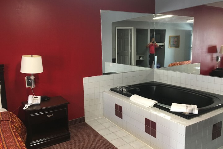 Room 28 of 51