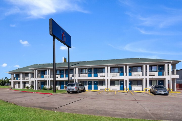 Hotel 7 of 31