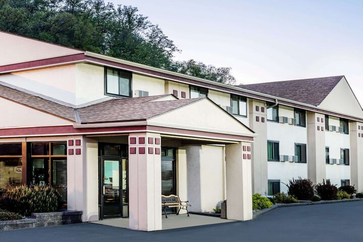 Hotel 2 of 15