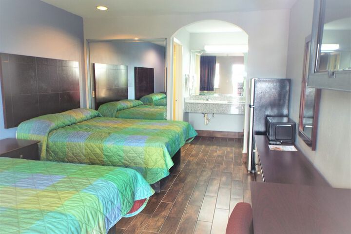 Room 12 of 12