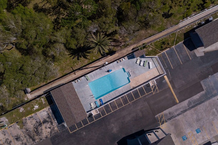 Pool 16 of 55