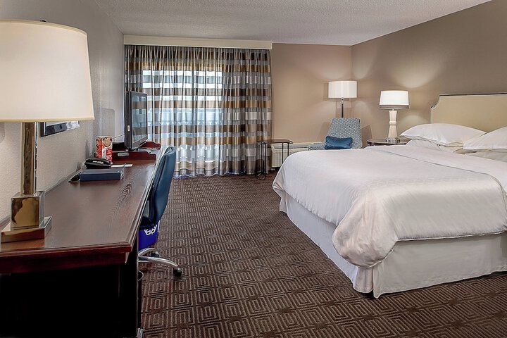 Room 32 of 72