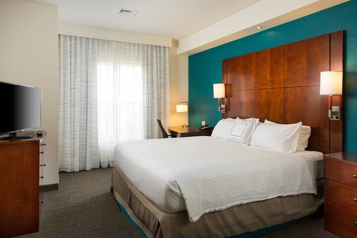 Room 14 of 27