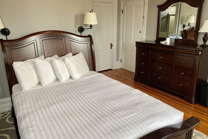Room 17 of 59
