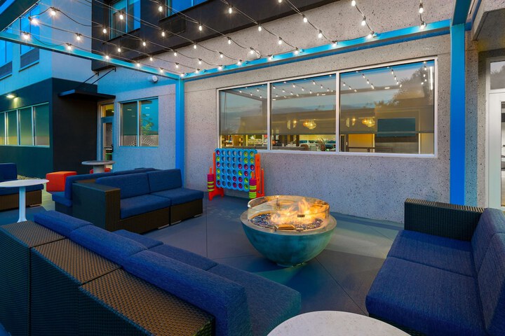 Terrace/Patio 37 of 38