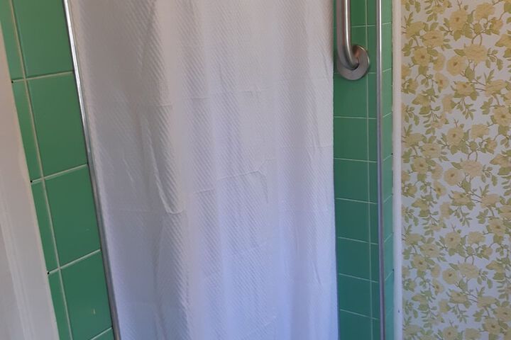 Room 45 of 215
