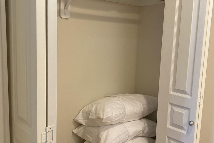 Room 5 of 19