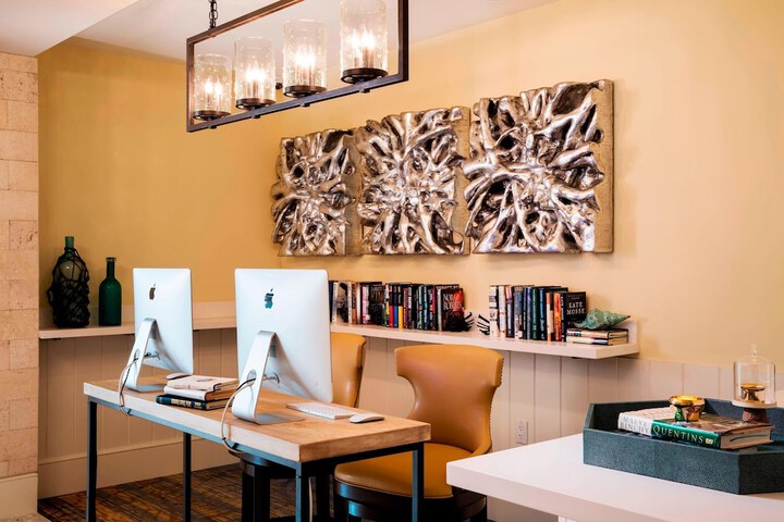 Playa Largo Resort & Spa Autograph Collection