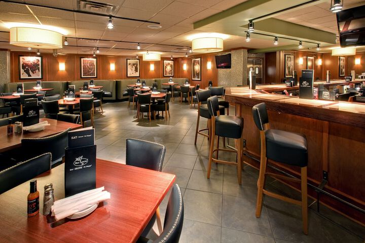 Dining 57 of 63