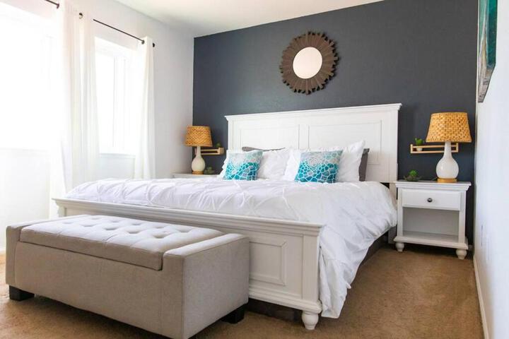 Cali Condo+BBQ+MemoryFoamBeds+12min to Beach