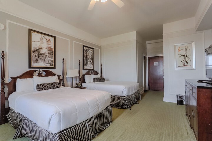 Arlington Resort Hotel and Spa