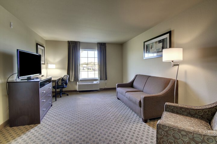 Room 12 of 34