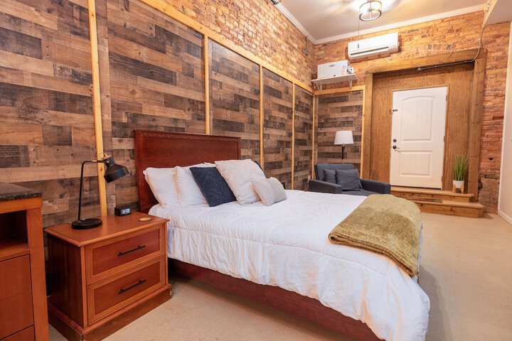 Hartwell Suites