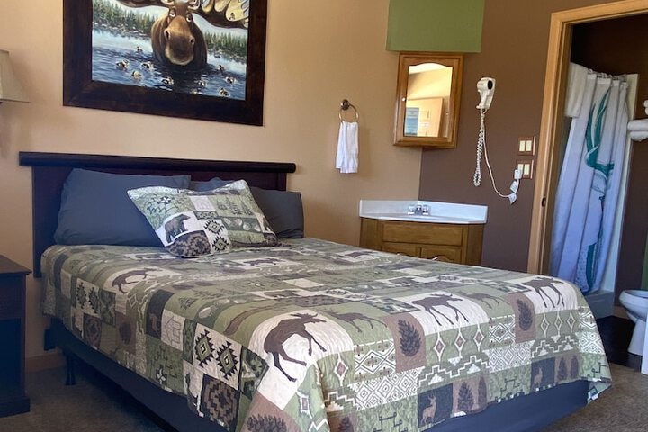Moosehead Lodge & Cabins