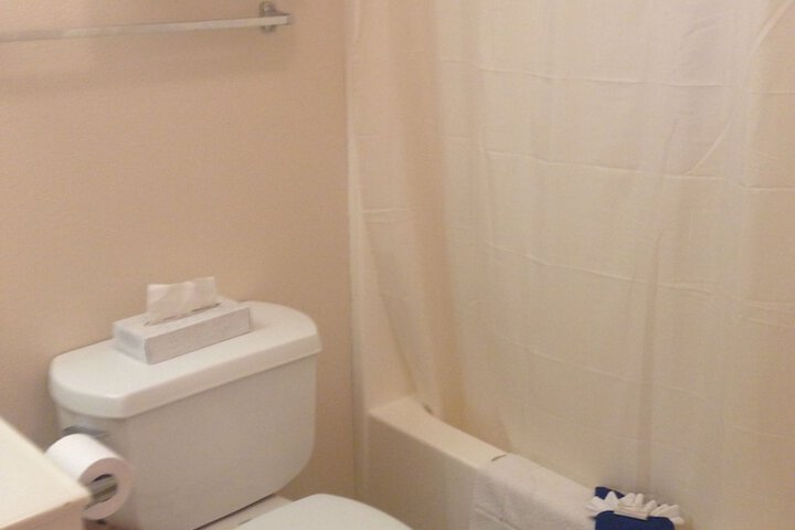 Room 13 of 43