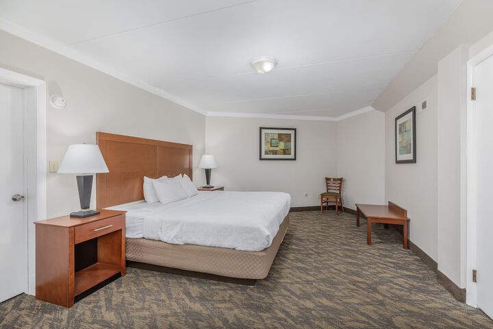Room 46 of 85
