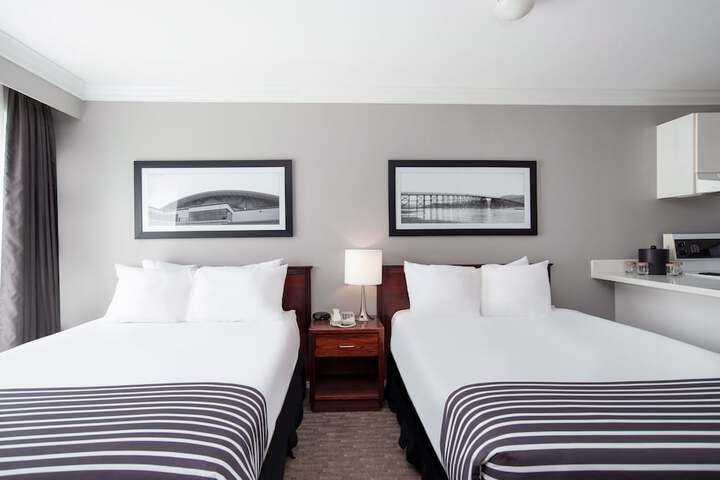 Room 15 of 28
