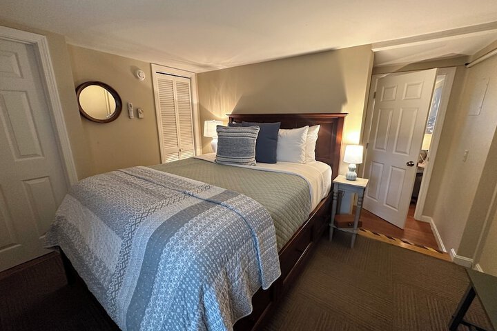 Room 92 of 99
