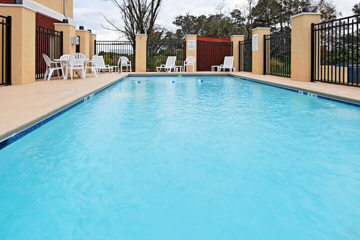 Pool 6 of 32