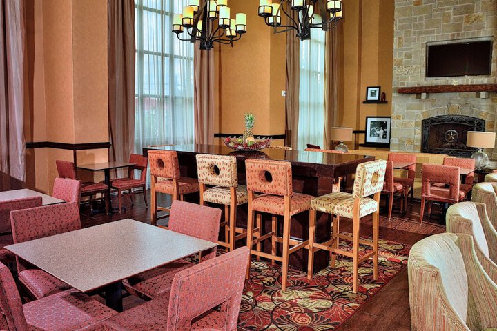Hampton Inn & Suites Fredericksburg