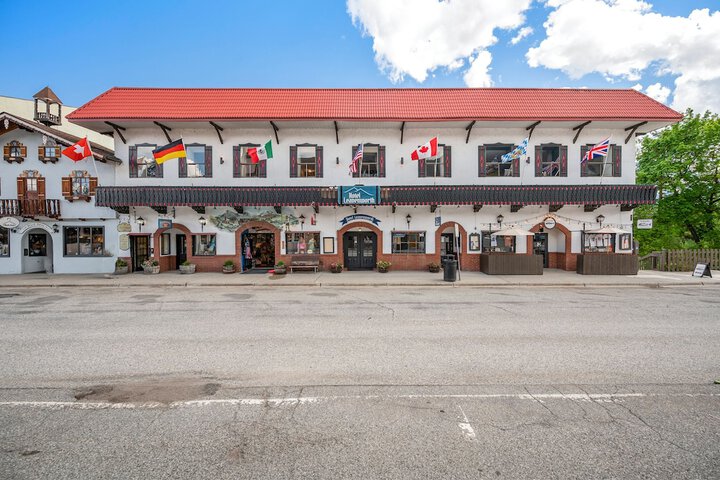 Hotel 4 of 115