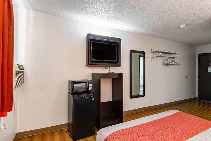 Room 29 of 31