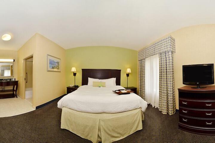 Hampton Inn & Suites Nacogdoches