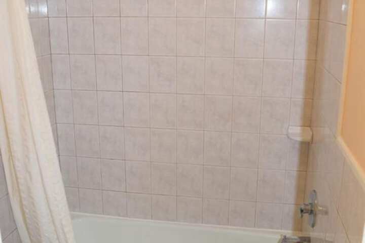 Room 12 of 20