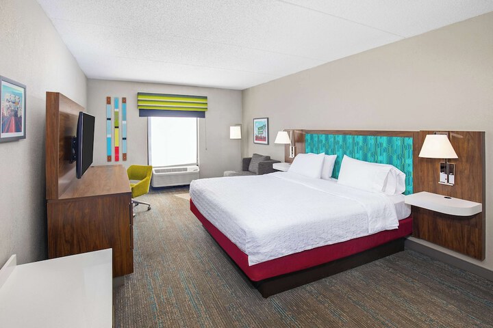 Room 8 of 30