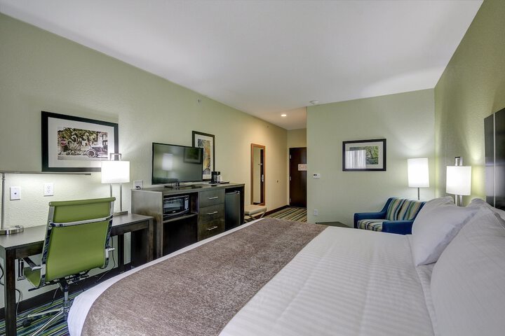 Room 19 of 32