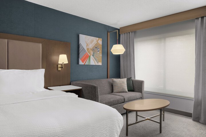 Holiday Inn Coralville Iowa City by IHG
