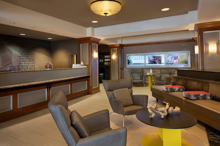 Hotel Interior 9 of 32