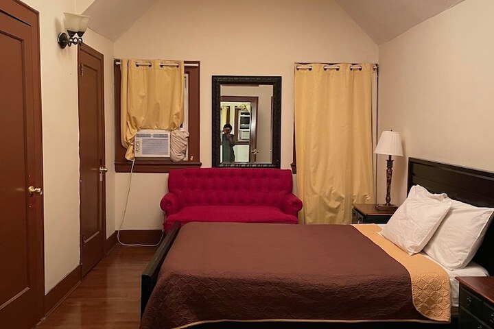 Room 31 of 35