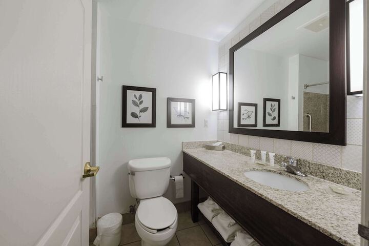 Country Inn & Suites by Radisson Lake George (Queensbury), NY
