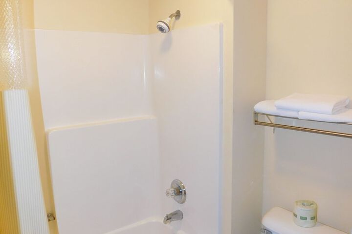Room 16 of 22
