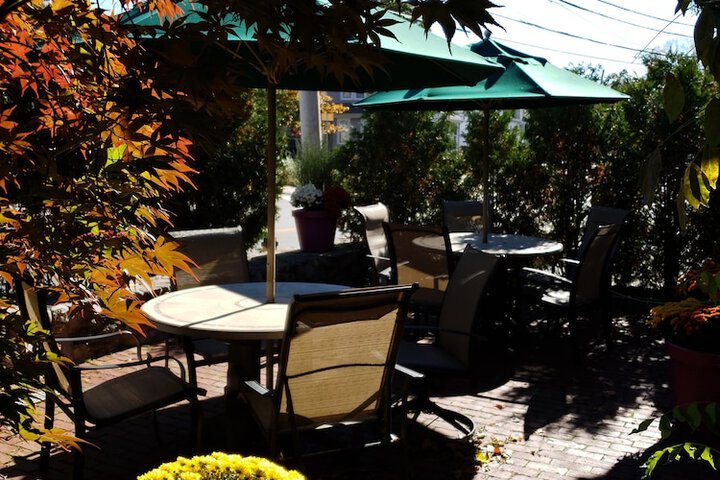 Crescent Suites Hotel