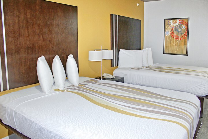 Room 9 of 27