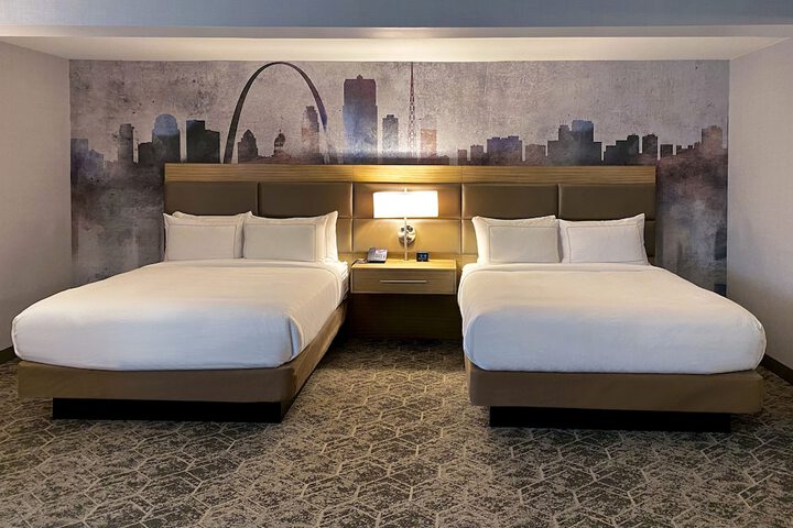 Room 48 of 71