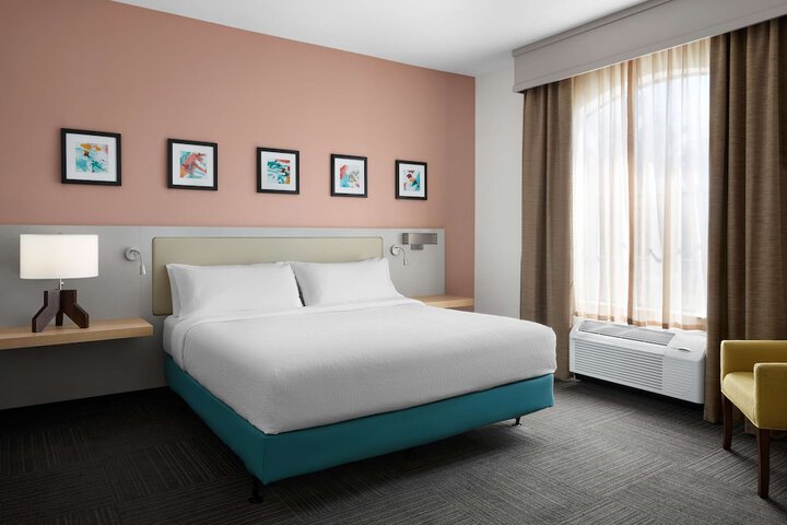 Room 16 of 31