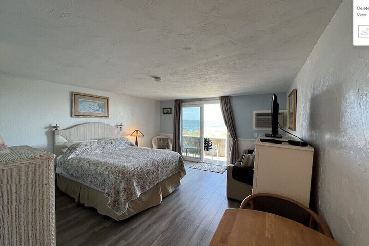 Room 106 of 230