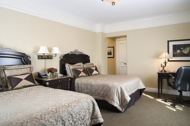 Room 12 of 42