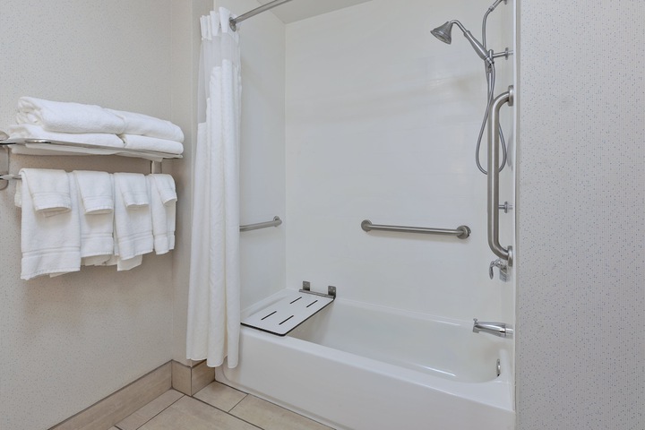 Room 15 of 31