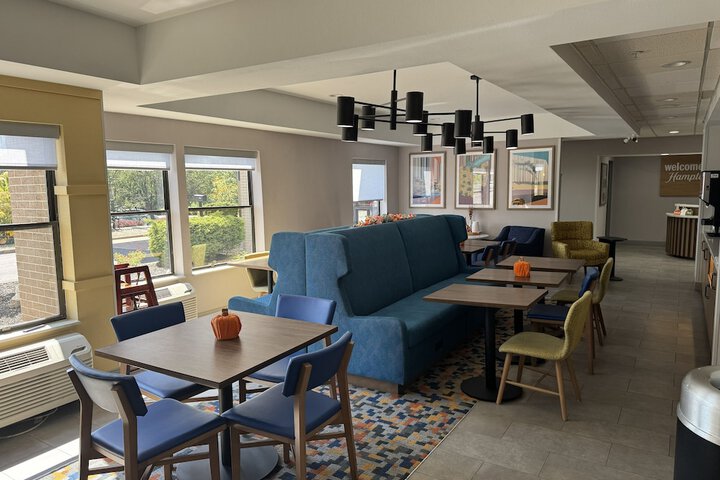 Hampton Inn Mansfield / Ontario