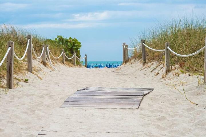 Beach 29 of 33