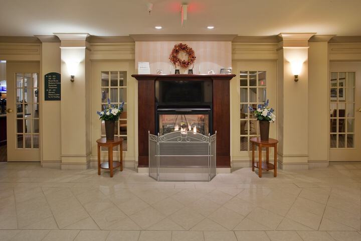 Hotel Interior 4 of 37