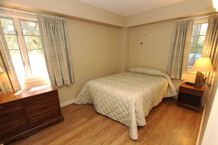 Room 64 of 133