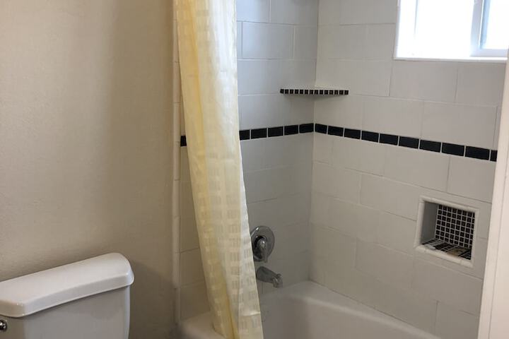 Room 16 of 31