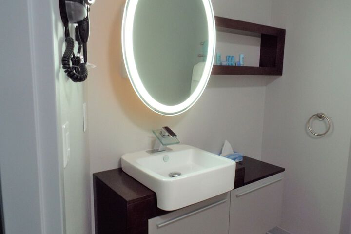 Room 11 of 53