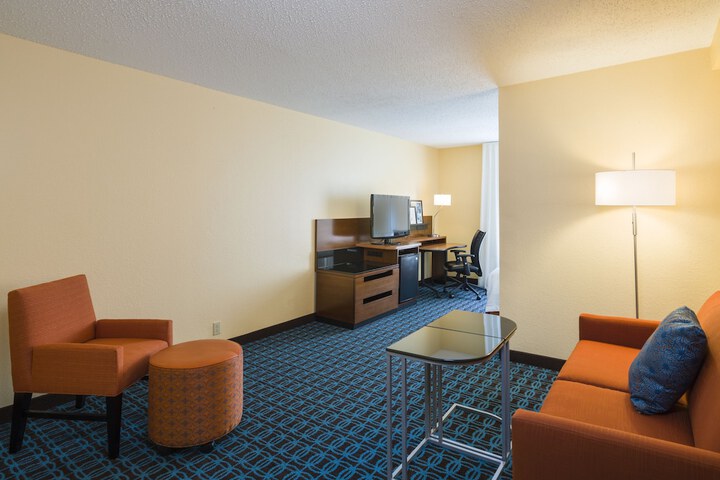 Room 16 of 25